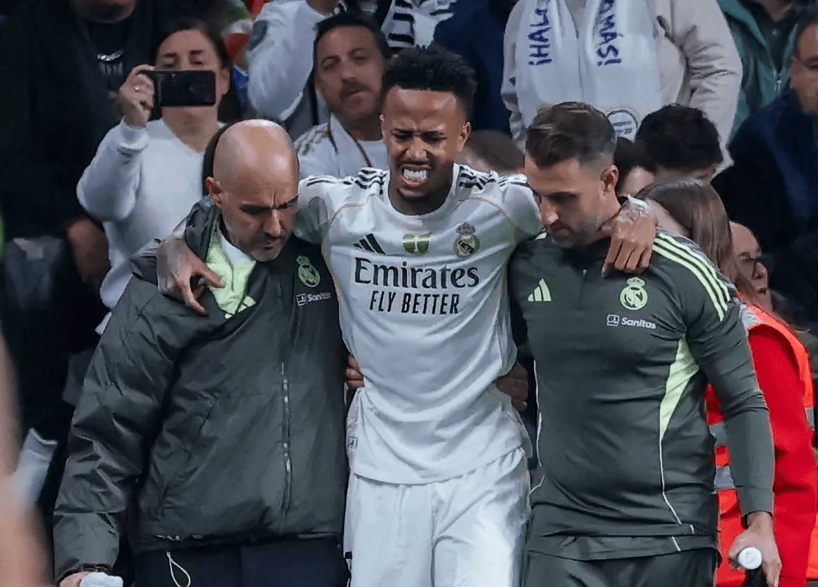 梅西迈阿密国际首秀献两球,贝克汉姆现场落泪